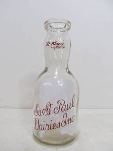 lot 139 image: Vintage South S. Paul Dairy Milk Bottle