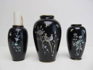 lot 151 image: Set of Vintage Inlaid Brass Korean Vases