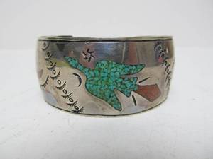 lot 164 image: Excellent Vintage Zuni Inlaid Turquoise & Red Coral Sterling Silver Cuff Bracelet