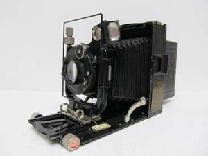 lot 167 image: Vintage VOIGTLANDER Compur Folding Camera