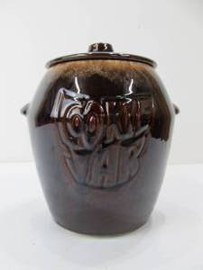 lot 267 image: Vintage Brown Glazed Pottery Cookie Jar