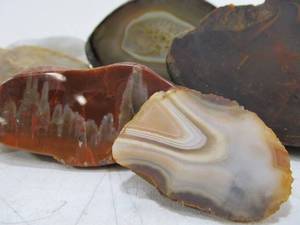 lot 235 image: Group of Large Polished Agates 