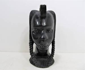 lot 238 image: Very Nice African Hardwood Bust Sculpture