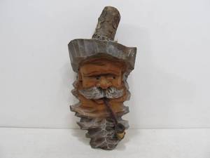 lot 315 image: Vintage Hand Carved Painted German Face Carving