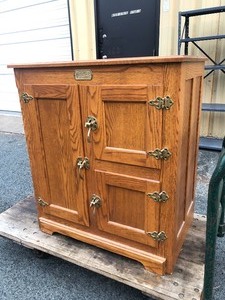 lot 4 image: Nice Oak WHITE CLAD Vintage Style Freezer Cabinet