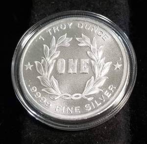 CHRISTMAS 2020 CANDY CANE 1 TROY OZ. .999 FINE SILVER IN AIRTITE