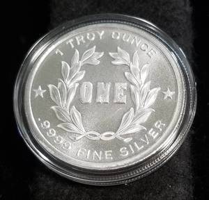 CHRISTMAS 2020 CANDY CANE 1 TROY OZ. .999 FINE SILVER IN AIRTITE