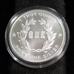 CHRISTMAS 2020 FARM SCENE 1 TROY OZ. .999 FINE SILVER IN AIRTITE