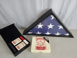 lot 83 image: American Flag in Case, Poker Set