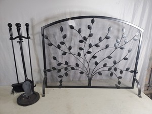 lot 115 image: New Fireplace Screen and 4 Pc Tool Set