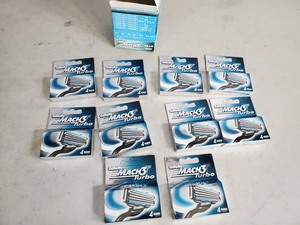 lot 119 image: 40 New Gillette Mach 3 Turbo Razor Cartridges