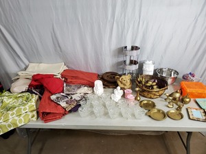 lot 122 image: Curtains, Home Decor, Brass Items, and More