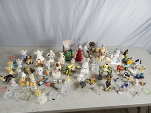 lot 129 image: Large Lot of Collectible Figurines