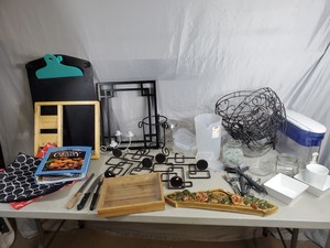 lot 131 image: Home Decor, Hanging Baskets, Household, Etc