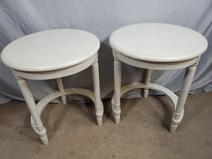 lot 154 image: Pair of End Tables  Stands