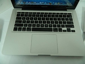 lot 9A image: Apple Macbook Pro 13 inch Laptop Computer