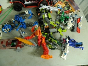 lot 63 image: Large Lot of Legos, Bionicle, Star Wars