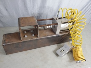 lot 173 image: Air Powered Punch  Press with Foot Control