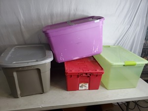 lot 177 image: 4 Totes with Lids