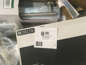 Lot of assorted branded bathroom accessories review pictures