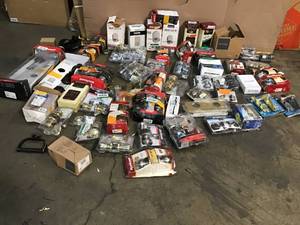 Lot of assorted Door Hardware various Models and conditions see pictures