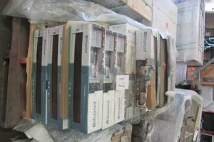 lot 17 image: Lifeproof Autumn Wood 6 in. x 24 in. Porcelain Floor and Wall Tile(436.5 SQ FT)