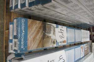 lot 48 image: GOLDEN AROWANA JAMESTOWN OAK HDPC WATERPROOF PLANK FLOORING 1142645 (39 sq ft)