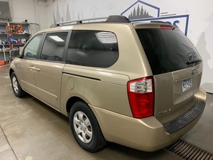 2007 Kia Sedona -No Reserve-
