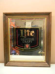 lot 30 image: OLD SCHOOL LITE GENUINE DRAFT MIRROR BAR SIGN - VERY COOL SIGN - APPROX 25 BY 29 - NICE FRAME - SEE PICTURES