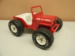 lot 18 image: Vintage Tonka Large Red Jeep Dune Buggy - NICE - SEE PICTURES