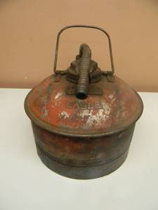 lot 31 image: VINTAGE EMBOSSED EAGLE METAL GAS CAN WITH SWIVELING SPOUT 2.5 gal Original - SEE PICTURES