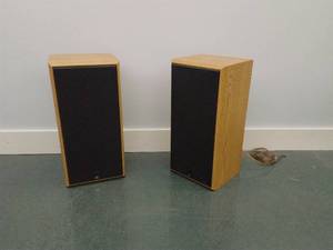 Pair of JBL 2800 Series Speakers