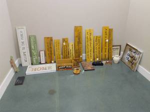 Collection of Signs & Home Dcor