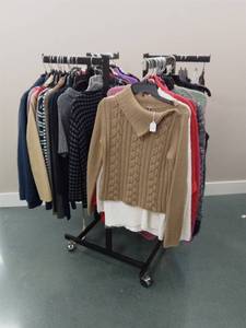 Square Clothing Rack for Retail