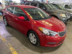 lot 2 image: 2016 Kia Forte LX
