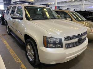 lot 8 image: 2011 Chevrolet Suburban LTZ 4x4