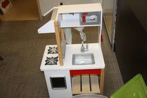 Childrens Play Kitchen w Tub of Accessories