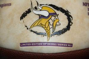 1998 Minnesota Vikings Full Size Commemorative Football 20000