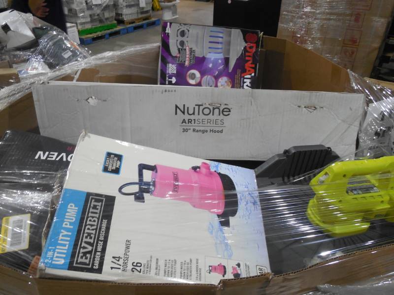 lot 58 image: WHOLESALE PALLET LOT OF GENERAL MERCHANDISE, SMALLS- TOOLS,HARDWARE ITEMS