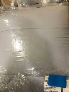 Cotton Gray Mist Solid 300-Thread Count Wrinkle-Free Sateen King Comforter, C1B2-K-GRAY-MIST, NEW