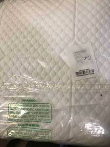 Comfort Cushion Quilted Memory Foam Mattress Pad, MB24-LT-WHITE, NEW