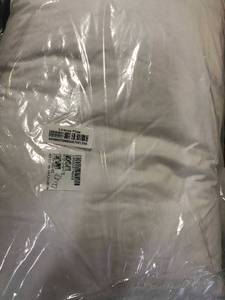 Firm Down Queen Pillow (1), PP35-Q-WHITE, NEW
