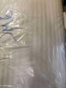 Legends Luxury Ultimate Extra Firm Down Queen Pillow (1), PP41-Q-WHITE, NEW