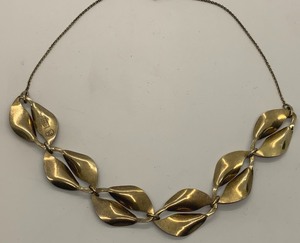 lot 52 image: David-Andersen Sterling Silver Deep Red Enameled Leaf Necklace