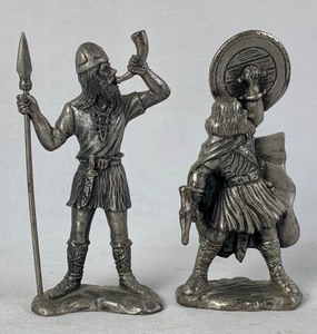 lot 118 image: Set of 4 Collectible Selandia Metal Viking Soldiers, years 1885-1988