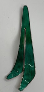 lot 128 image: Vintage J. Tostrup Sterling Silver Norwegian Emerald Green Enamel Brooch