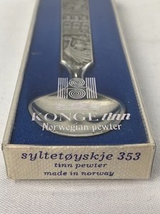 lot 134 image: Konge Tinn Norwegian Pewter Souvenir BerrySugar Spoon