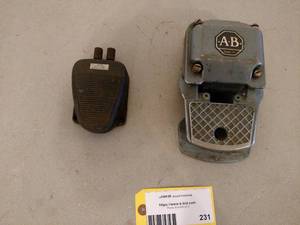 (2) Foot Switches...