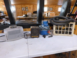 2 Portable Heaters and Small Car Vac