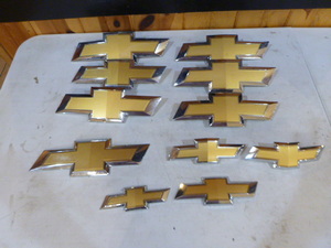 11 Chevrolet Emblems